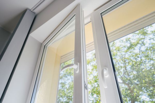Vinyl Window Replacement in Kyle